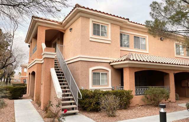 Summerlin Condo in gated community Gallery 1