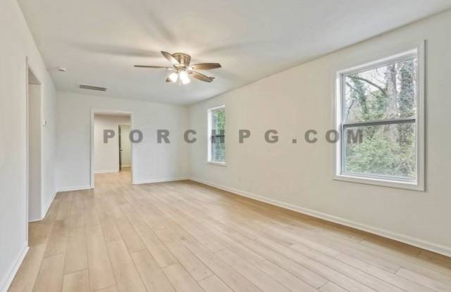 20 Pennington Ave. SW Gallery 3