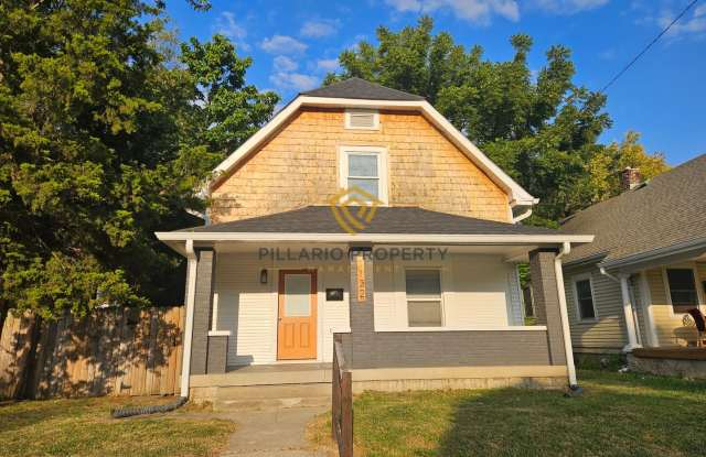 Renovated 3 Bedroom / 2 Bath Home with Modern Finishes and Fenced Yard! photos photos