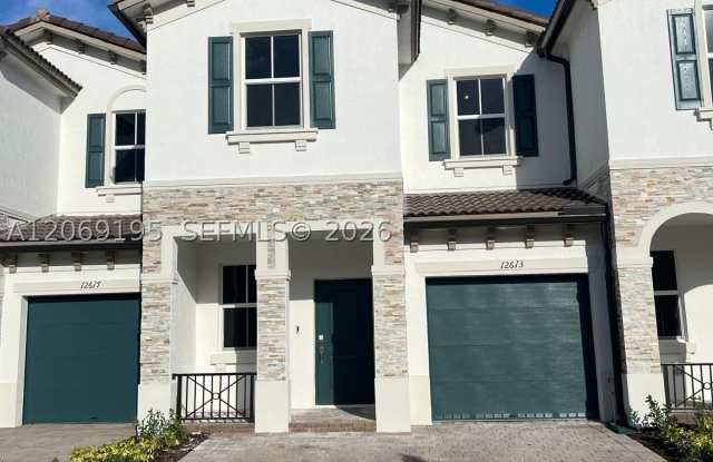 12613 NW 23rd Pl photos photos