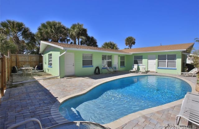 420 Columbus Avenue - 420 Columbus Avenue, New Smyrna Beach, FL 32169