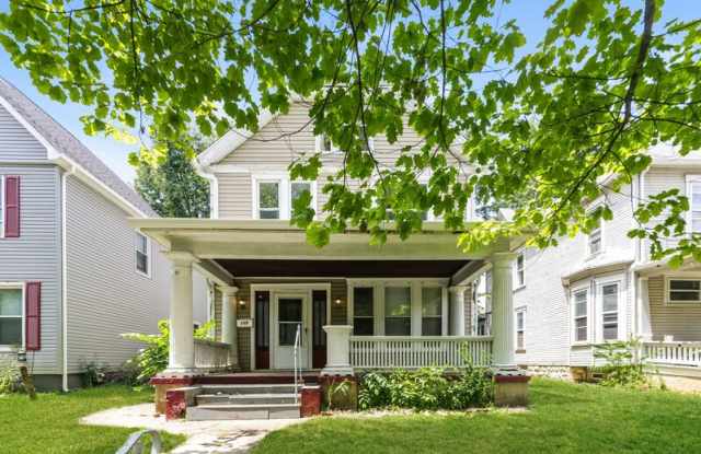 105 Rockwood Ave photos photos