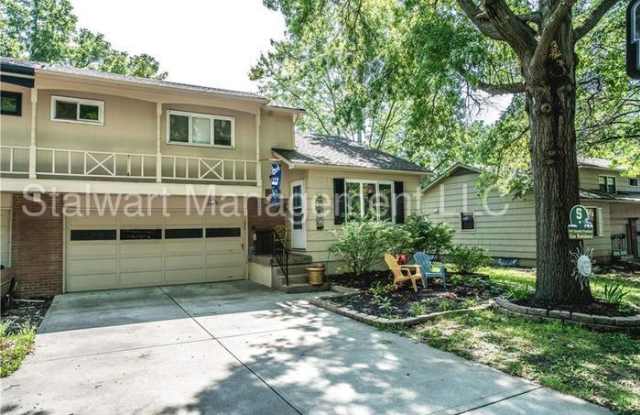 5603 West 97th Street - 5603 West 97th Street, Overland Park, KS 66207