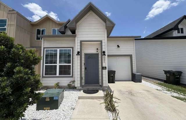 2007 Cassandra Street photos photos