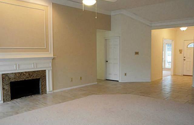 1816 Wyndcliff Drive Gallery 3