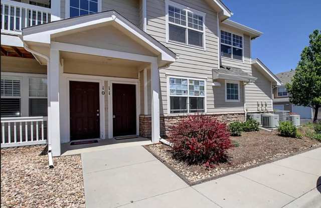 Updated and Bright 2B/2B Available for August! photos photos