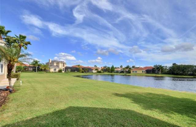 11818 SHIRE WYCLIFFE COURT Gallery 4