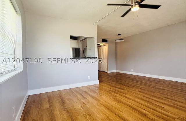 21 Windsor B Gallery 2