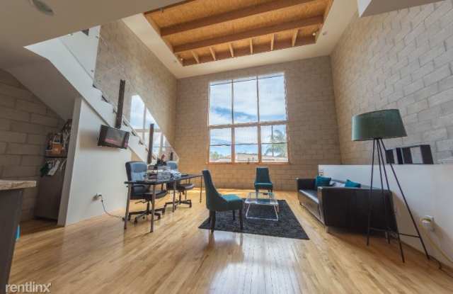 717 N Cahuenga Blvd B5 - 717 North Cahuenga Boulevard, Los Angeles, CA 90038
