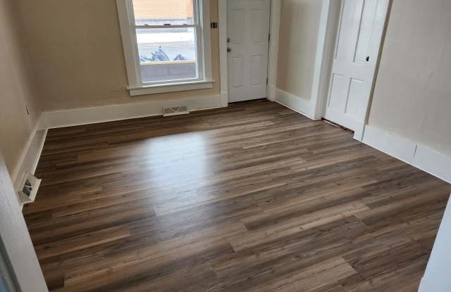 946 West 29th Street - 2 - 946 West 29th Street, Erie, PA 16508 946 West 29th Street - 2 - 946 West 29th Street, Erie, PA 16508