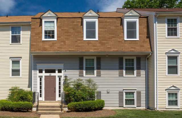13 Pickering Court - 102Unit 102 - 13 Pickering Court, Germantown, MD 20874