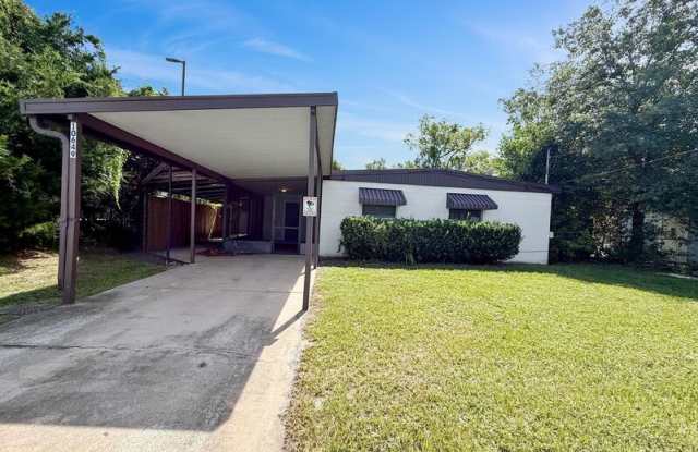10649 Haverford Rd photos photos