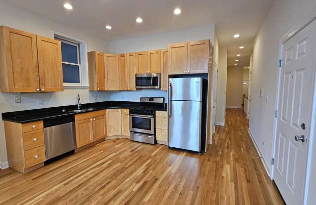 509 North Hartland Court Gallery 3