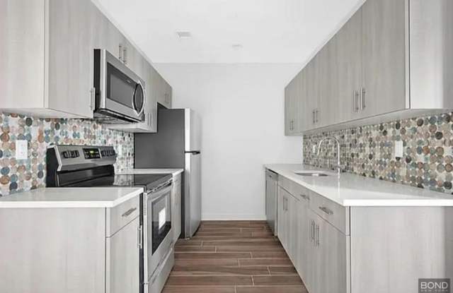 906 East New York Avenue Gallery 2