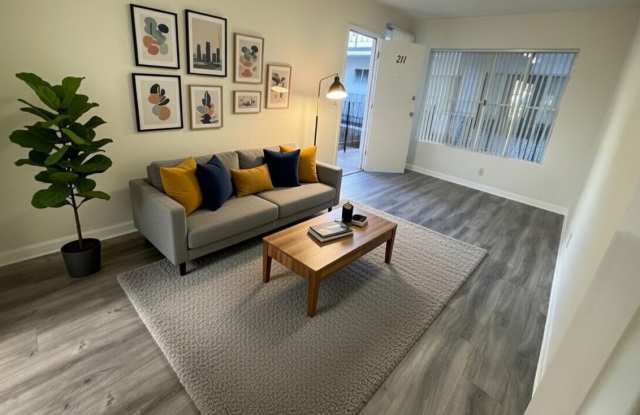 460 W. Doran St. Glendale CA photos photos