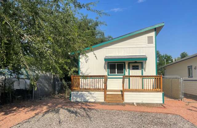 Occupied Do Not Disturb Tenant - Newer home in The Heart of Old Town Cottonwood 2 Bed Contact Property Pros www.rentprosaz.com photos photos