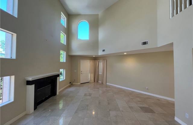 1180 Pan Court Gallery 2