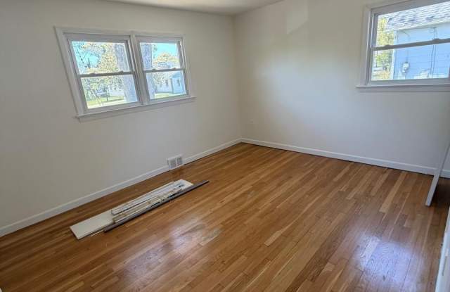 24 Berger Avenue photos photos