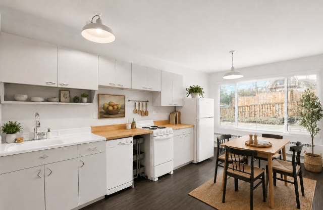 Boutique Living Steps from Highlands Square Gallery 3