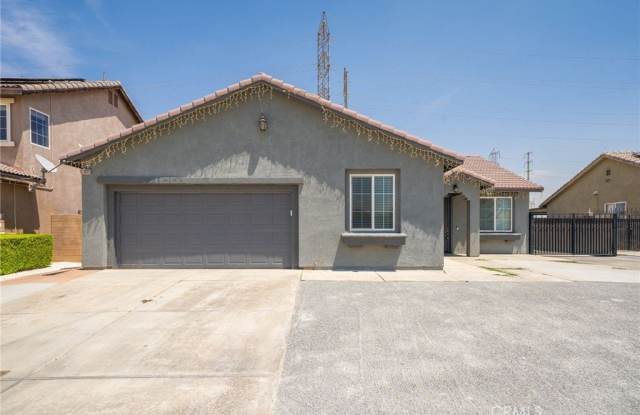 12833 Biscayne - 12833 Biscayne Avenue, Victorville, CA 92392