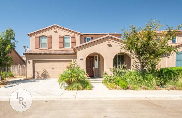 Clovis Eastside Home, 4BR/3BA, Built 2017 - Lots of Amenities! photos photos