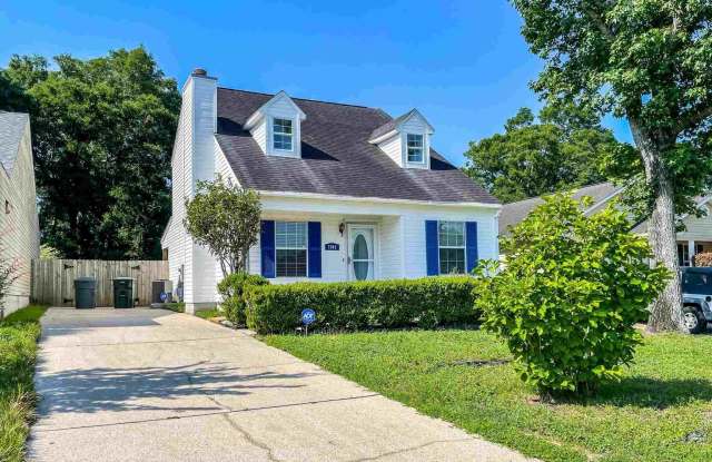 7045 Weatherwood Dr - 7045 Weatherwood Drive, Myrtle Grove, FL 32506