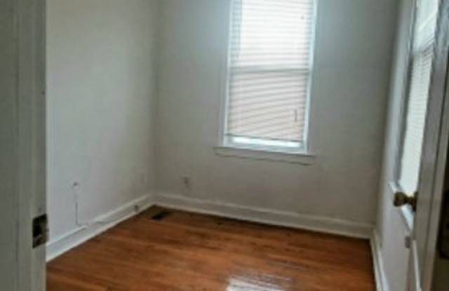 1900 3rd St NE 1 Gallery 4