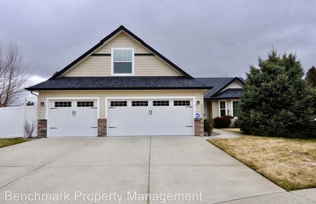 10357 N Zenith Street - 10357 North Zenith Street, Hayden, ID 83835