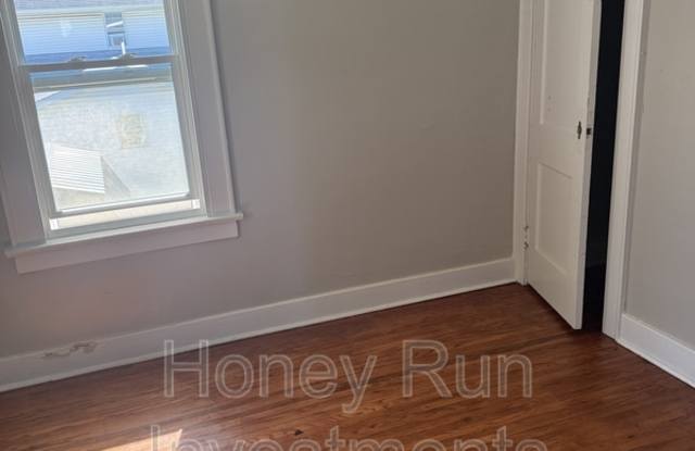 705 West Murphy Street - 1 Gallery 2