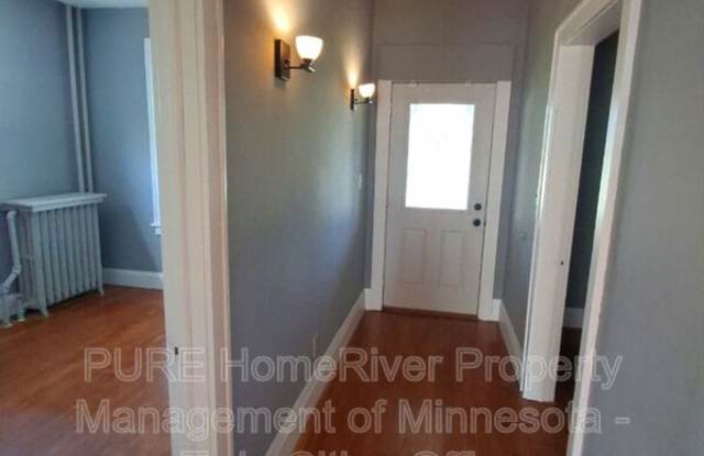 1972 Minnehaha Ave E Gallery 4