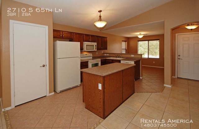 2710 S 65th Ln Gallery 4