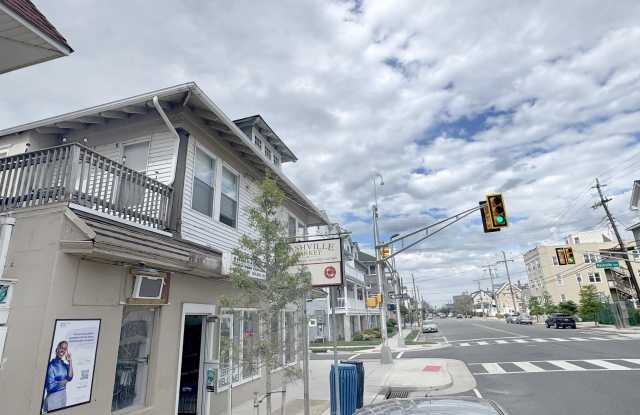 5101 Ventnor Avenue Gallery 1