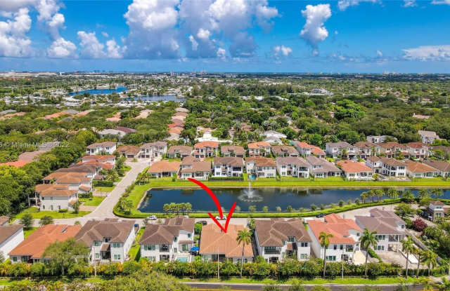 5663 BROOKFIELD CIR W HOLLYWOOD, FL 33312 photos photos