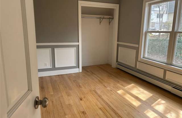 12 Larsen Avenue Gallery 4