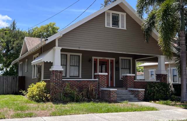 Beautifully Restored 3BR Bulgalow with Loft photos photos