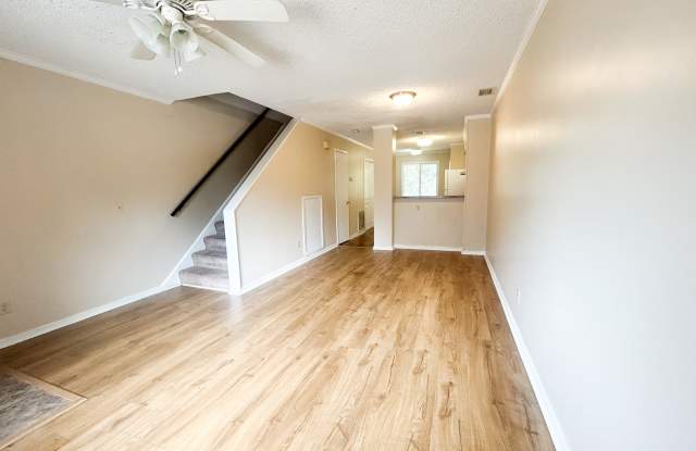 16 Canterbury Ct - 16 Canterbury Court, Seven Oaks, SC 29210