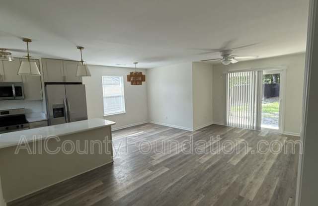 123 Woodduck Dr. #A Gallery 4