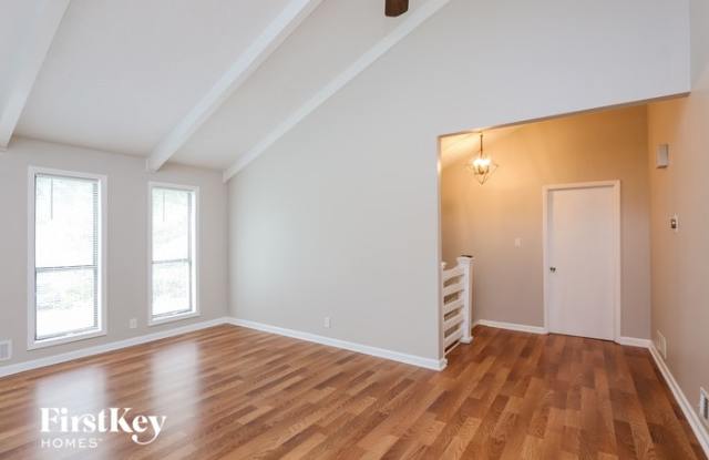 2639 Windmere Drive NW Gallery 3