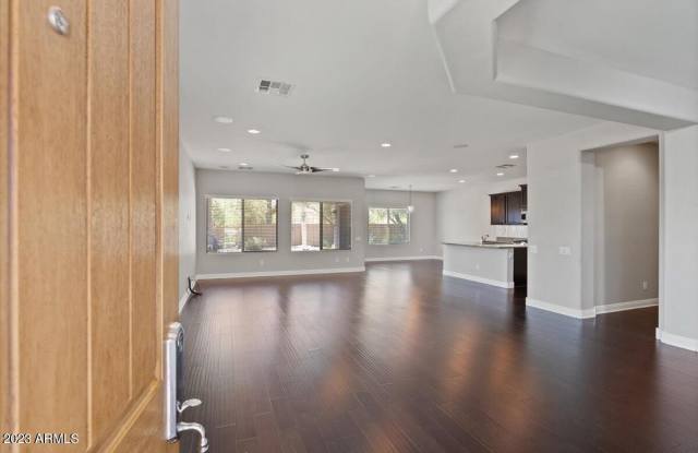3723 E ZACHARY Drive Gallery 2