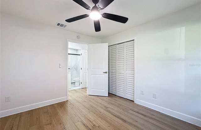 360 MISSION Road Gallery 4