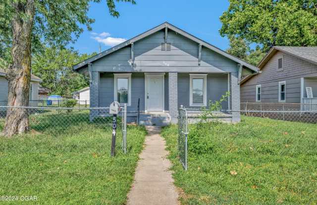 504 S Highland Avenue Gallery 1