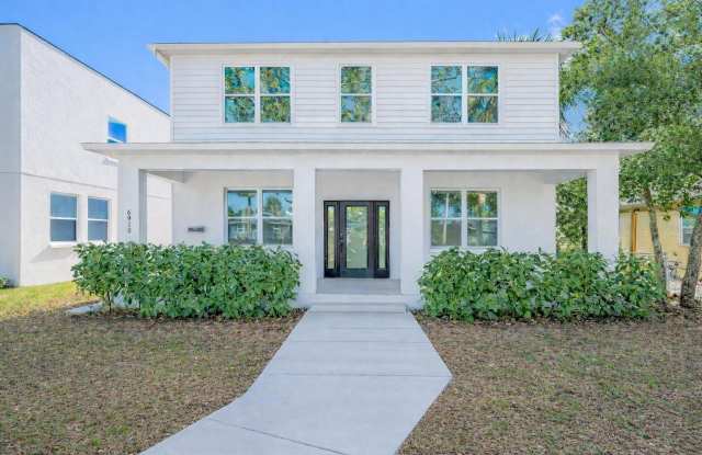 6910 DARTMOUTH AVENUE N photos photos