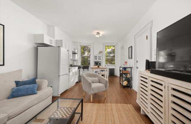 362 W 30TH Street unit: 2 photos photos