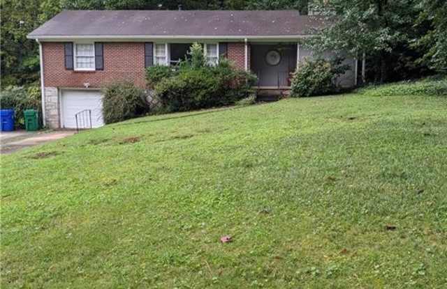 1289 Christmas Lane NE - 1289 Christmas Lane Northeast, North Druid Hills, GA 30329