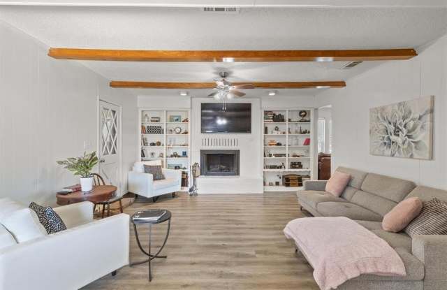 14391 US-75 photos photos