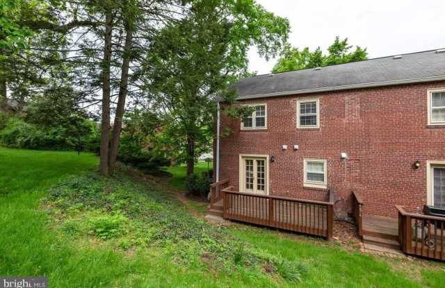 4856 BRADLEY BOULEVARD Gallery 4