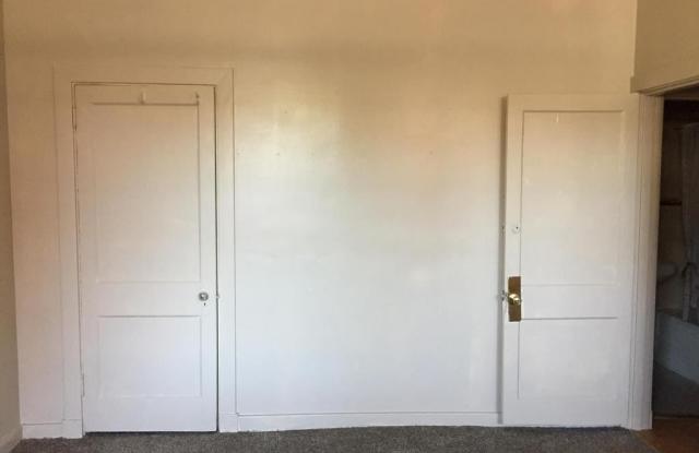 1403 Potomac Ave Unit 1 Gallery 3