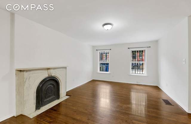 423 Clermont Avenue photos photos