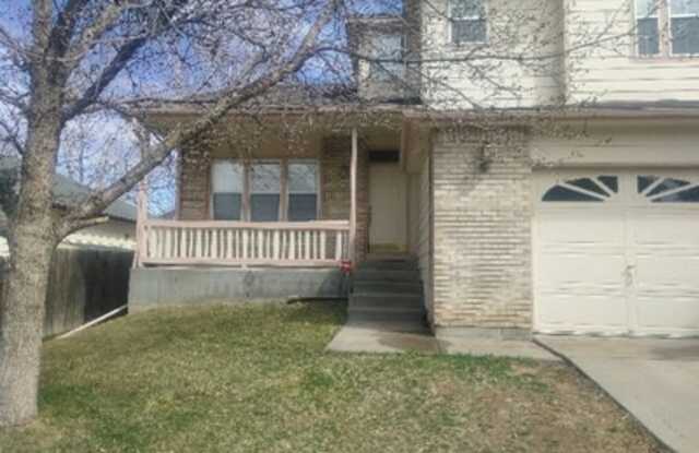 4952 S Danube St - 4952 South Danube Street, Aurora, CO 80015
