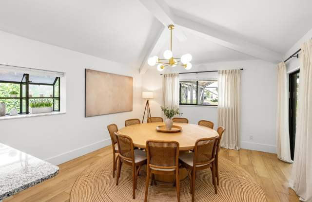 13471 Barberry Drive Gallery 4